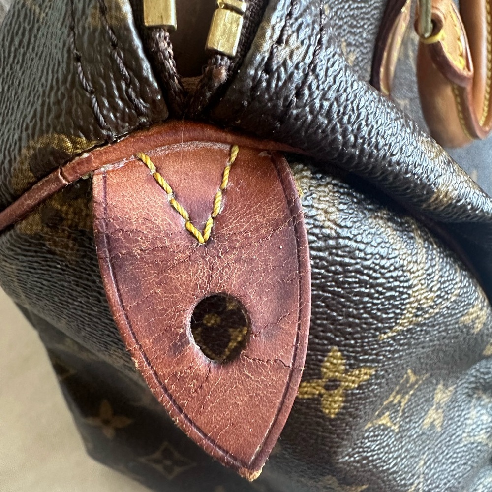 Louis Vuitton Vintage Speedy 30 - Picture 10 of 16
